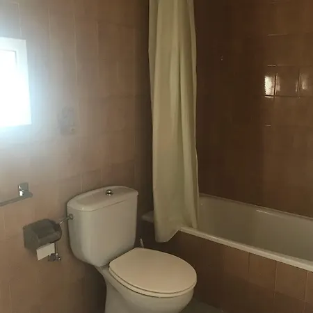 O Pedregal Hostel Lourenza